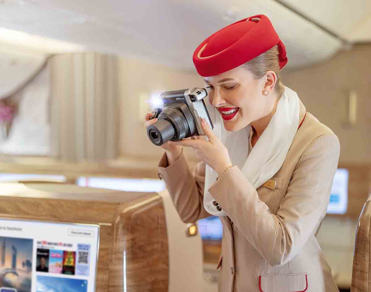 5000 új légiutas-kísérővel bővít az  Emirates-