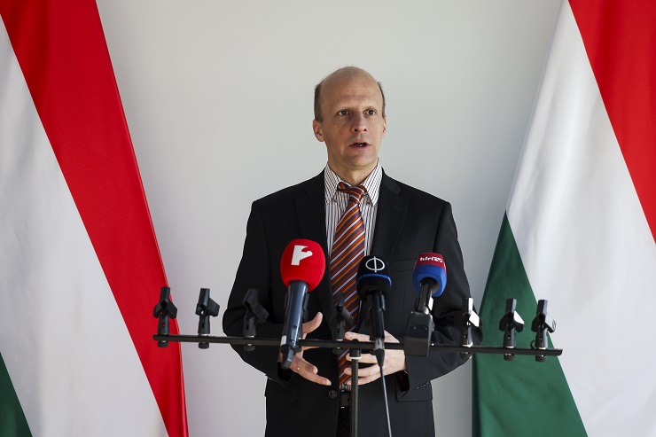 Általánosnak tekinthető a 10 százalék feletti fizetésemelkedés-