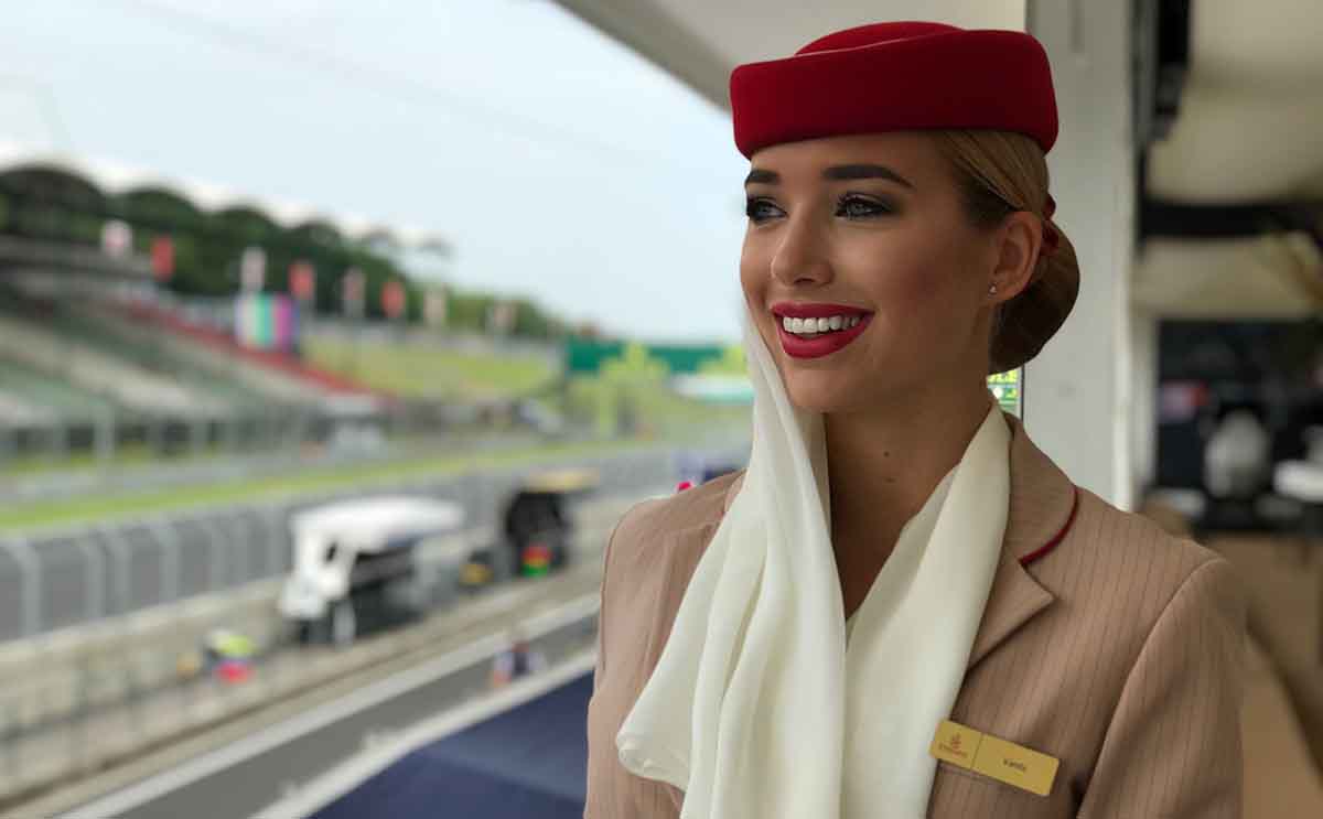 Budapesten és Pécsett is légiutas-kísérőket toboroz az Emirates-
