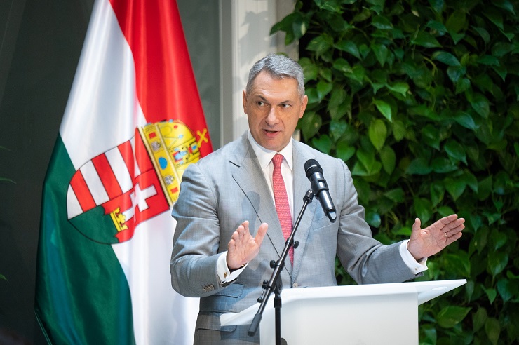 Lecserélik a MÁV vezetését-